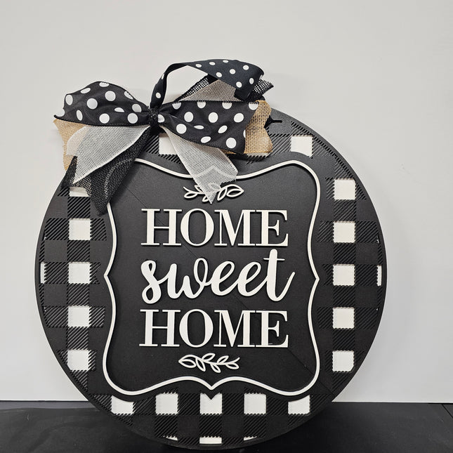 Home Sweet Home 18in black and white plaud sign